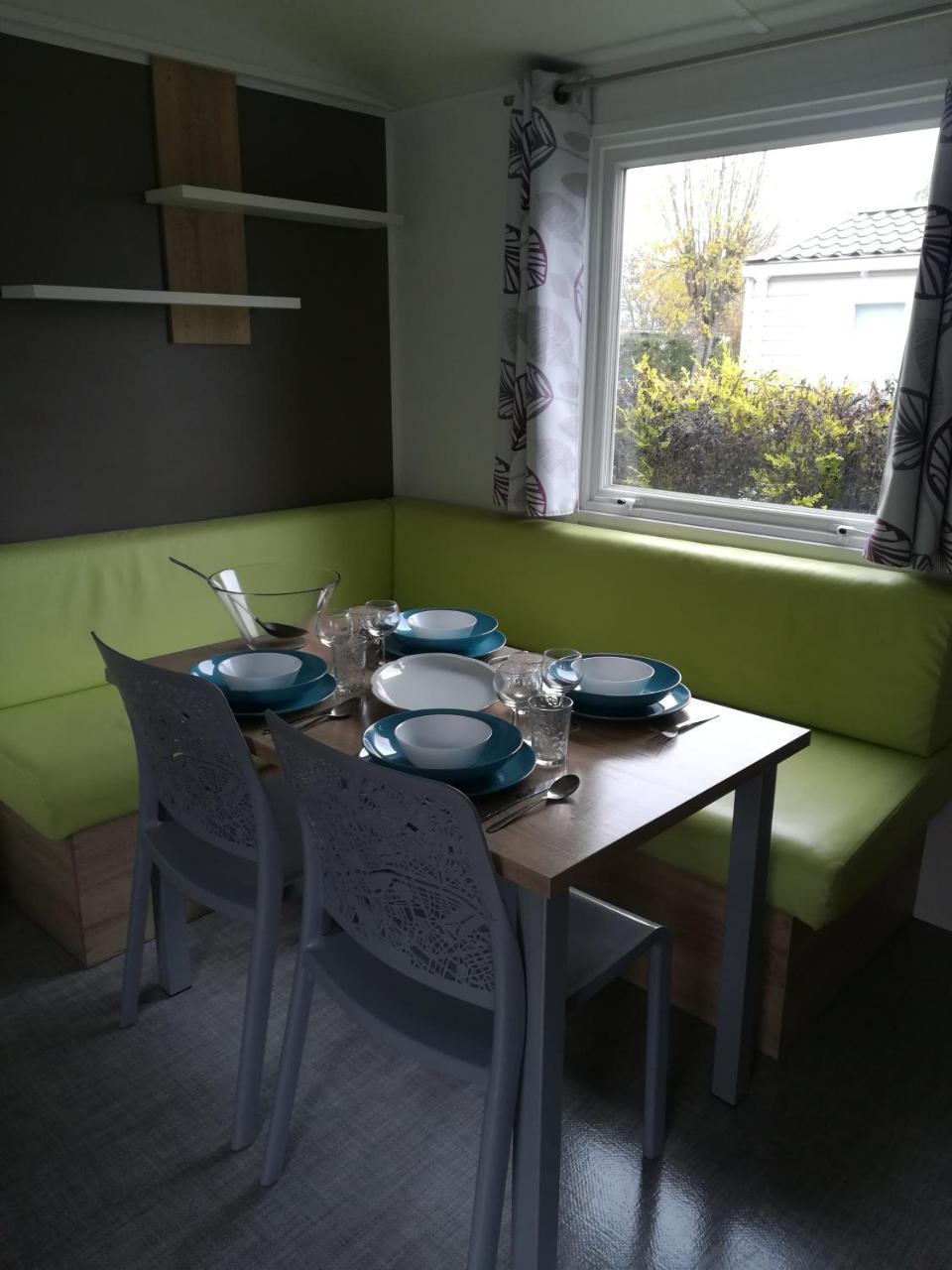 Loisirs Des Groux 2* Mousseaux-sur-Seine